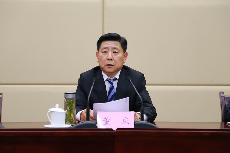 董事长作重要讲话.jpg
