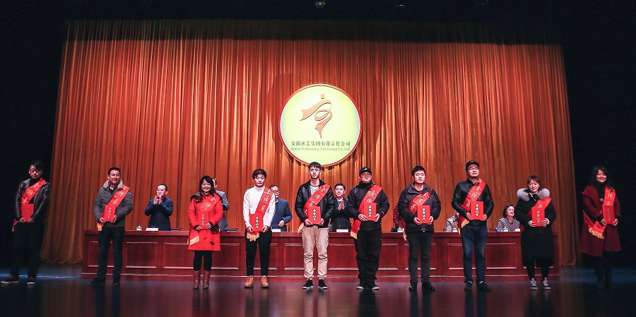 上传2.JPG